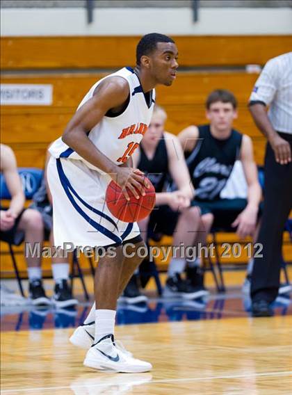 Thumbnail 3 in Brandeis vs. Clark (UIL 5A Regional Quarterfinal) photogallery.