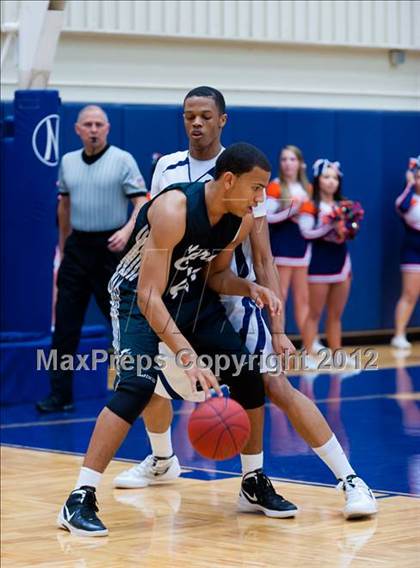 Thumbnail 2 in Brandeis vs. Clark (UIL 5A Regional Quarterfinal) photogallery.