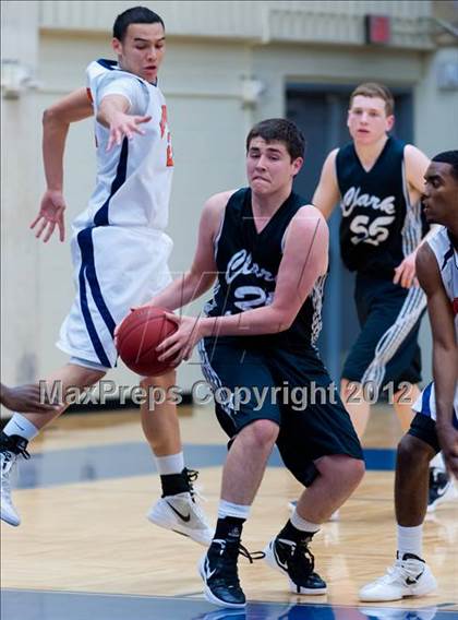 Thumbnail 2 in Brandeis vs. Clark (UIL 5A Regional Quarterfinal) photogallery.