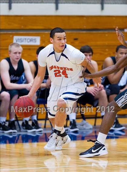 Thumbnail 2 in Brandeis vs. Clark (UIL 5A Regional Quarterfinal) photogallery.