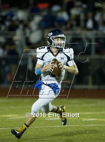 Thumbnail 3 in Oil City vs Franklin photogallery.