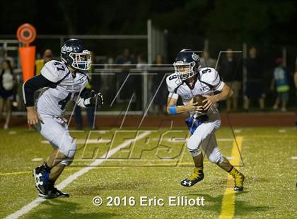 Thumbnail 2 in Oil City vs Franklin photogallery.