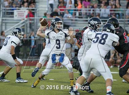 Thumbnail 3 in Oil City vs Franklin photogallery.