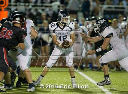 Thumbnail 1 in Oil City vs Franklin photogallery.
