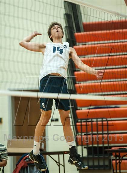 Thumbnail 1 in Glastonbury vs. Staples (CIAC Class L Final) photogallery.