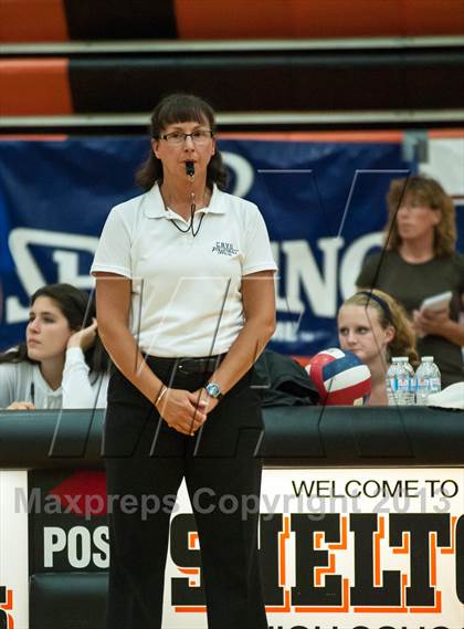 Thumbnail 3 in Glastonbury vs. Staples (CIAC Class L Final) photogallery.
