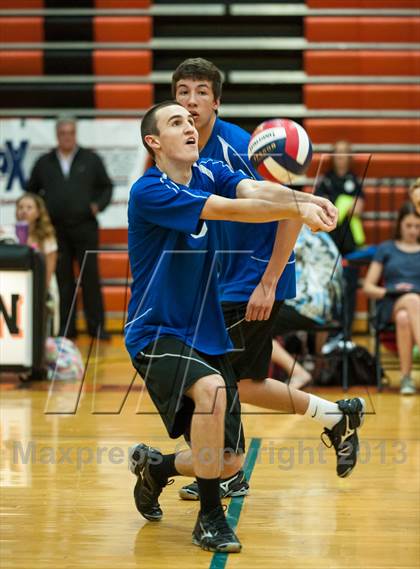 Thumbnail 3 in Glastonbury vs. Staples (CIAC Class L Final) photogallery.