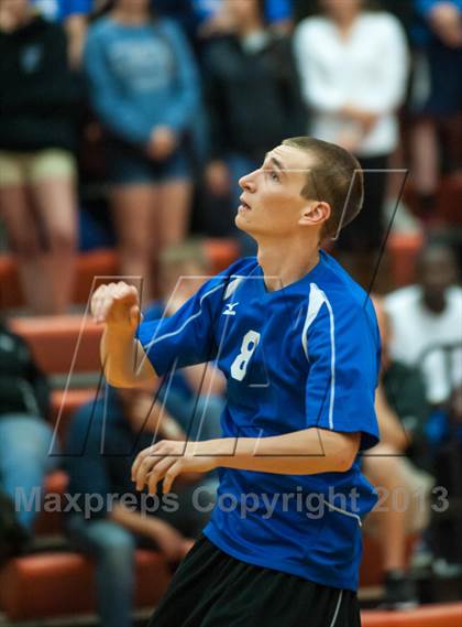 Thumbnail 1 in Glastonbury vs. Staples (CIAC Class L Final) photogallery.