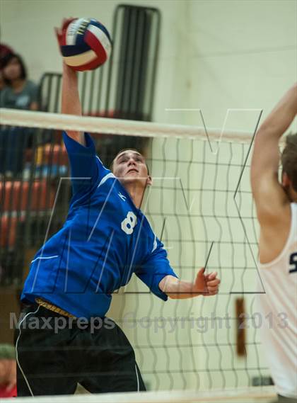 Thumbnail 1 in Glastonbury vs. Staples (CIAC Class L Final) photogallery.