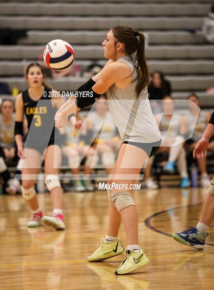 Thumbnail 1 in Thompson Valley @ Timnath photogallery.