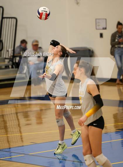 Thumbnail 1 in Thompson Valley @ Timnath photogallery.