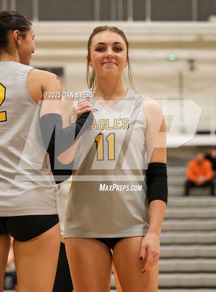 Thumbnail 2 in Thompson Valley @ Timnath photogallery.