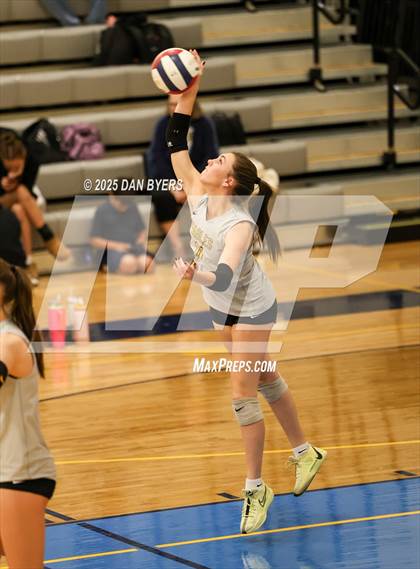 Thumbnail 2 in Thompson Valley @ Timnath photogallery.