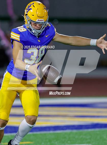 Thumbnail 1 in La Habra @ La Mirada photogallery.