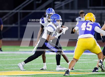 Thumbnail 1 in La Habra @ La Mirada photogallery.