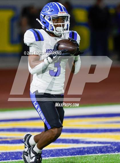 Thumbnail 1 in La Habra @ La Mirada photogallery.