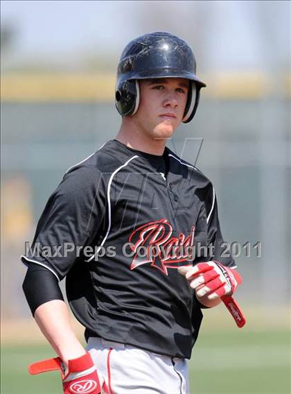 Thumbnail 3 in Berkner vs. Lee (Yellow Rose Classic) photogallery.