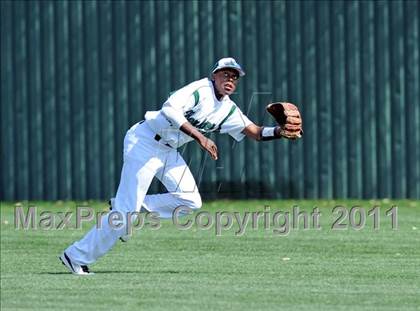 Thumbnail 3 in Berkner vs. Lee (Yellow Rose Classic) photogallery.