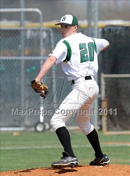 Thumbnail 3 in Berkner vs. Lee (Yellow Rose Classic) photogallery.