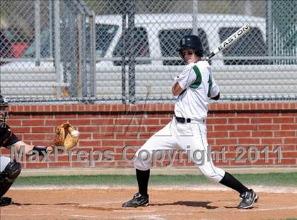 Thumbnail 3 in Berkner vs. Lee (Yellow Rose Classic) photogallery.