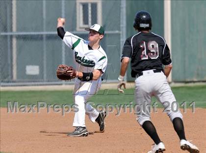 Thumbnail 1 in Berkner vs. Lee (Yellow Rose Classic) photogallery.