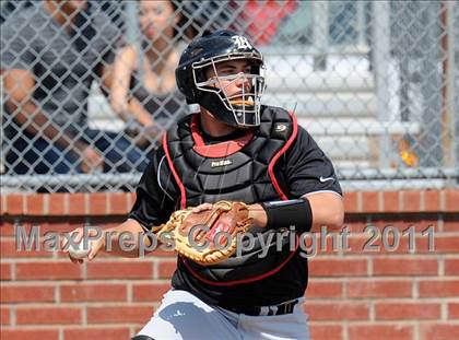 Thumbnail 1 in Berkner vs. Lee (Yellow Rose Classic) photogallery.