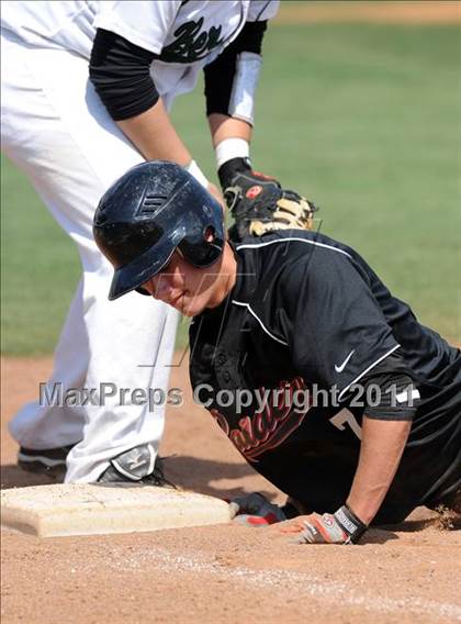 Thumbnail 2 in Berkner vs. Lee (Yellow Rose Classic) photogallery.