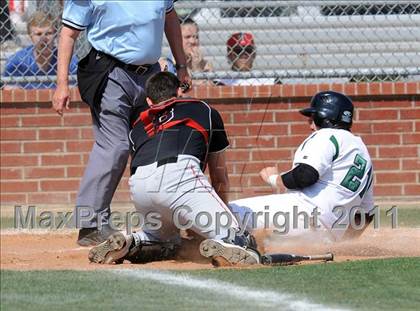 Thumbnail 3 in Berkner vs. Lee (Yellow Rose Classic) photogallery.