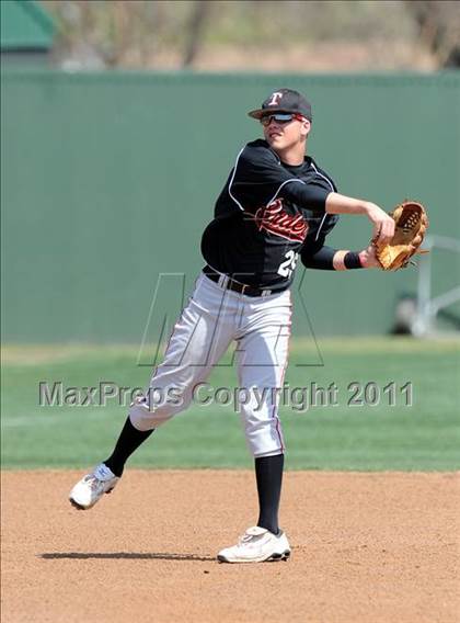 Thumbnail 2 in Berkner vs. Lee (Yellow Rose Classic) photogallery.