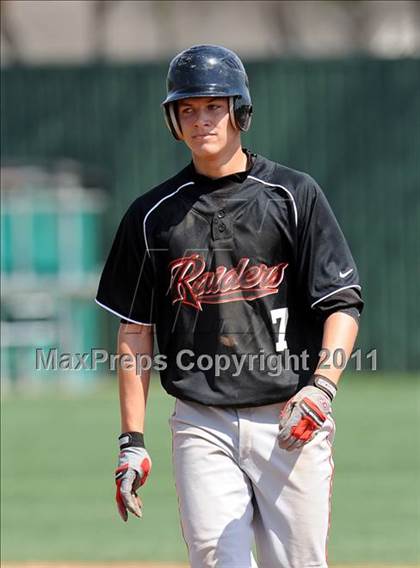Thumbnail 2 in Berkner vs. Lee (Yellow Rose Classic) photogallery.