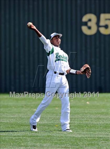 Thumbnail 3 in Berkner vs. Lee (Yellow Rose Classic) photogallery.