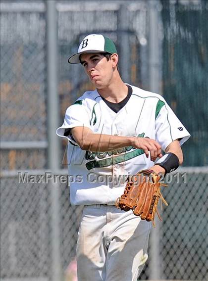 Thumbnail 2 in Berkner vs. Lee (Yellow Rose Classic) photogallery.