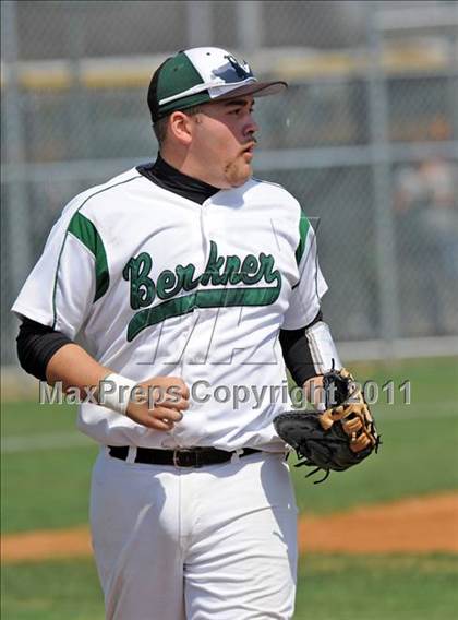 Thumbnail 2 in Berkner vs. Lee (Yellow Rose Classic) photogallery.