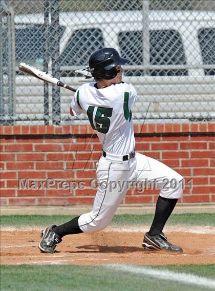 Thumbnail 2 in Berkner vs. Lee (Yellow Rose Classic) photogallery.