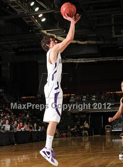 Thumbnail 1 in Walsh vs. Caliche (CHSAA 1A Final Four) photogallery.