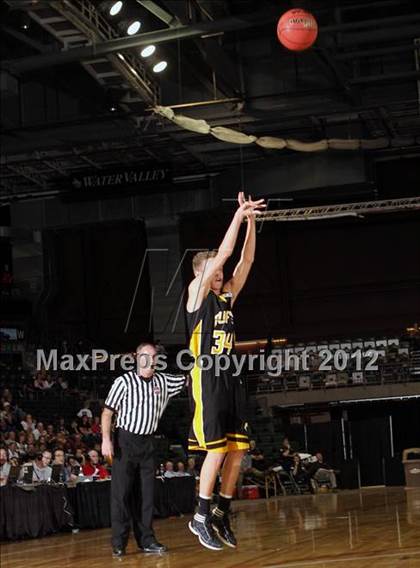 Thumbnail 1 in Walsh vs. Caliche (CHSAA 1A Final Four) photogallery.