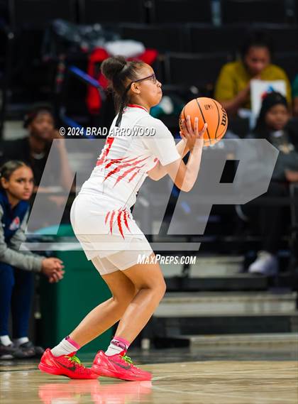 Thumbnail 1 in Seaforth vs North Pitt (NCHSAA 2A Regional Final) photogallery.