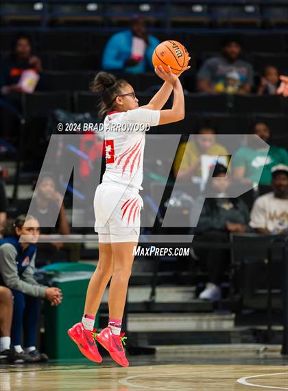 Thumbnail 3 in Seaforth vs North Pitt (NCHSAA 2A Regional Final) photogallery.