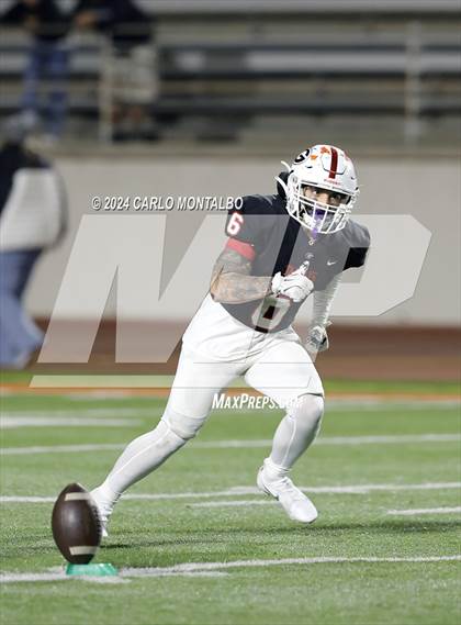 Thumbnail 3 in Dana Hills vs. Glendora (CIF SS Division 6 Semifinal) photogallery.