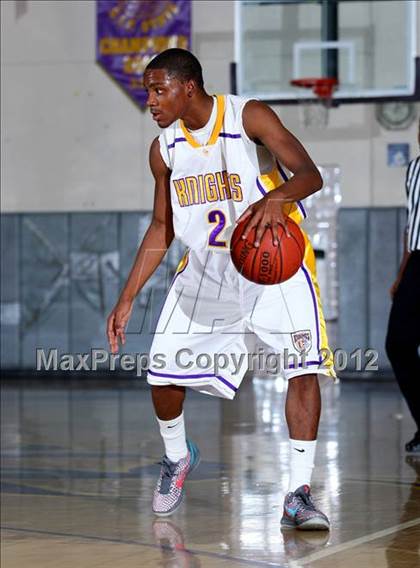 Thumbnail 2 in Dominguez vs. Lynwood photogallery.
