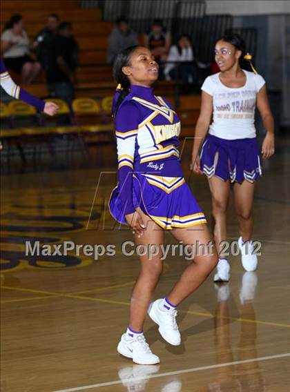 Thumbnail 1 in Dominguez vs. Lynwood photogallery.