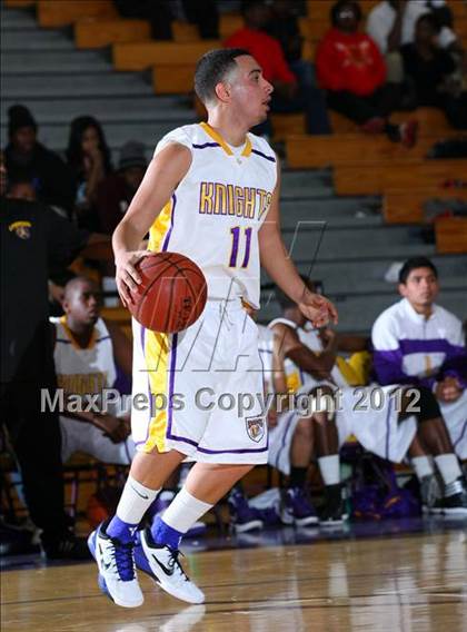 Thumbnail 3 in Dominguez vs. Lynwood photogallery.
