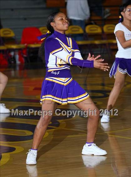 Thumbnail 1 in Dominguez vs. Lynwood photogallery.
