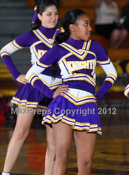 Thumbnail 2 in Dominguez vs. Lynwood photogallery.