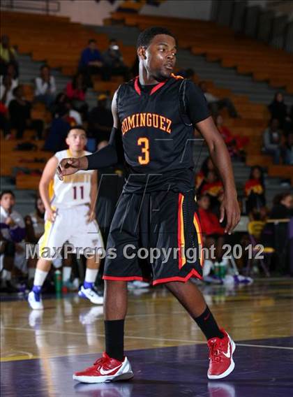 Thumbnail 3 in Dominguez vs. Lynwood photogallery.