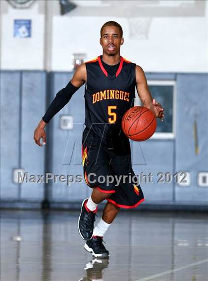 Thumbnail 2 in Dominguez vs. Lynwood photogallery.