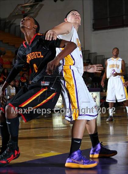 Thumbnail 1 in Dominguez vs. Lynwood photogallery.