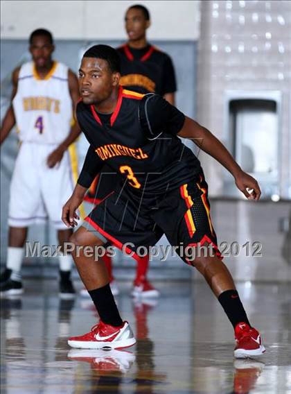 Thumbnail 2 in Dominguez vs. Lynwood photogallery.