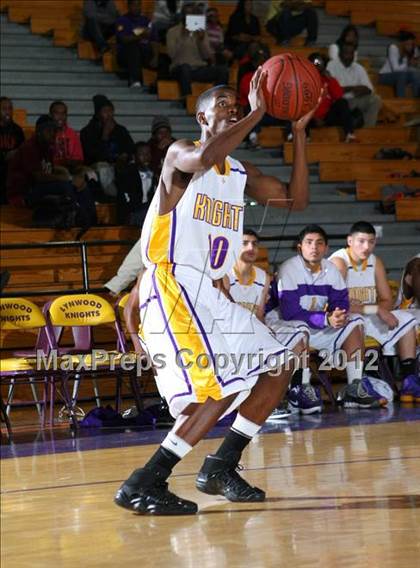 Thumbnail 1 in Dominguez vs. Lynwood photogallery.