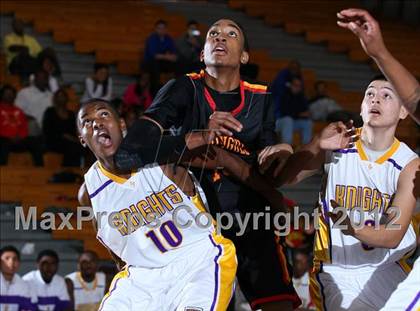 Thumbnail 1 in Dominguez vs. Lynwood photogallery.